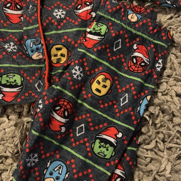 Marvel Baby Christmas Pajamas 12 Months - Picture 3 of 4
